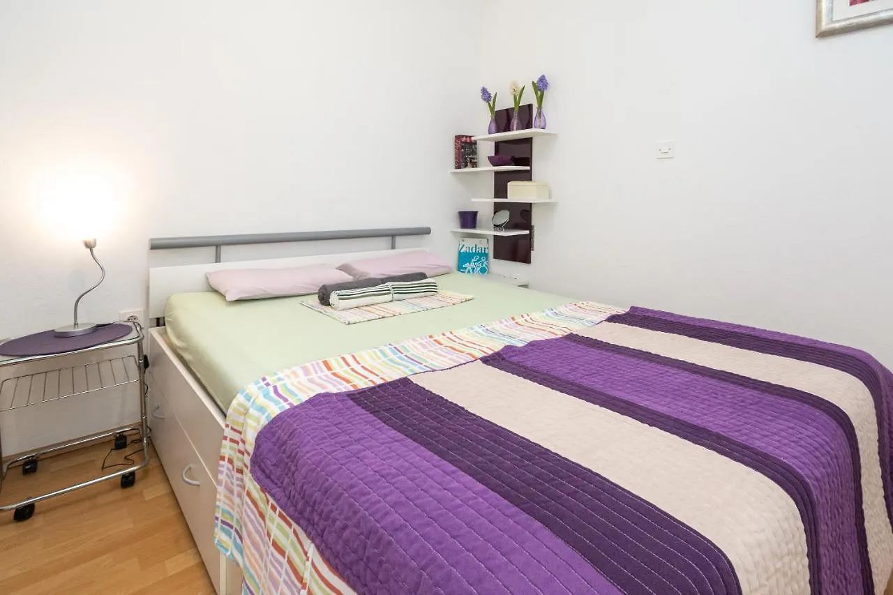 Apartment Bazen Zadar 0*,