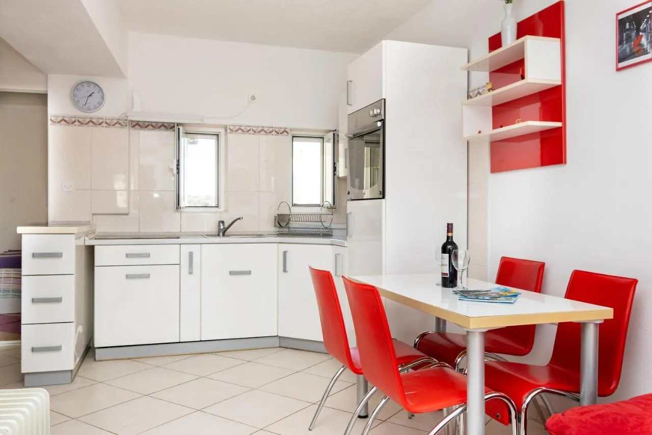 Apartment Bazen Ζαντάρ
